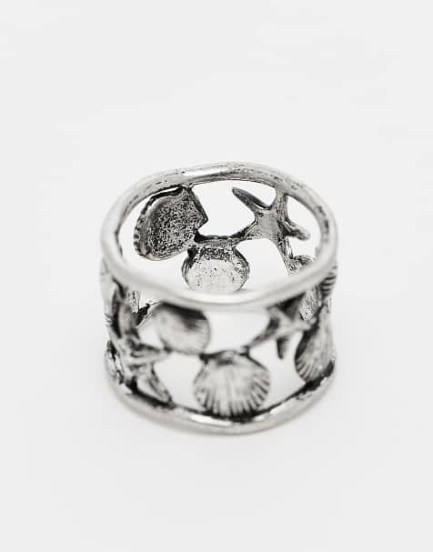 Reclaimed Vintage unisex ring with shells in silver - view 1