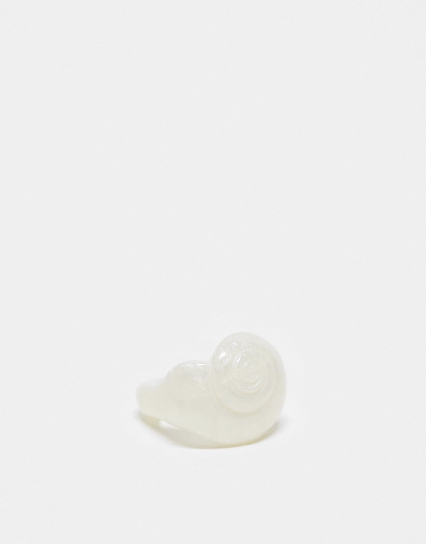 Reclaimed Vintage unisex shell ring-White