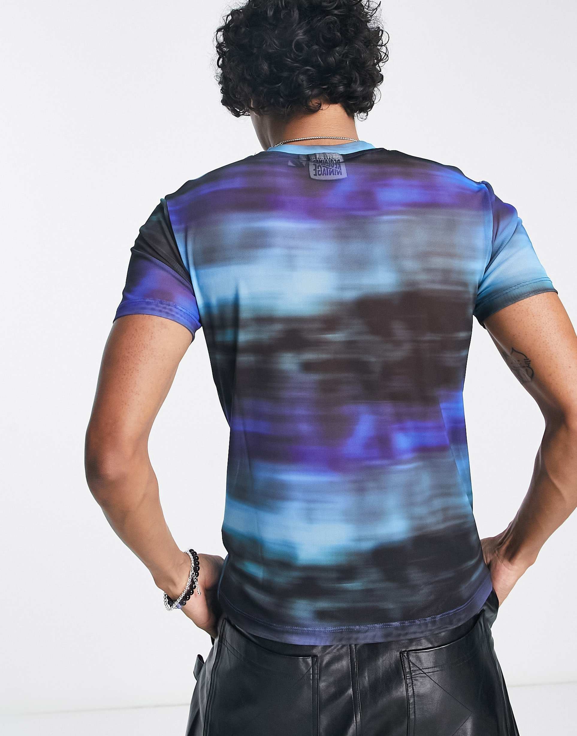 Reclaimed Vintage unisex short sleeve fade print top in blue view 3