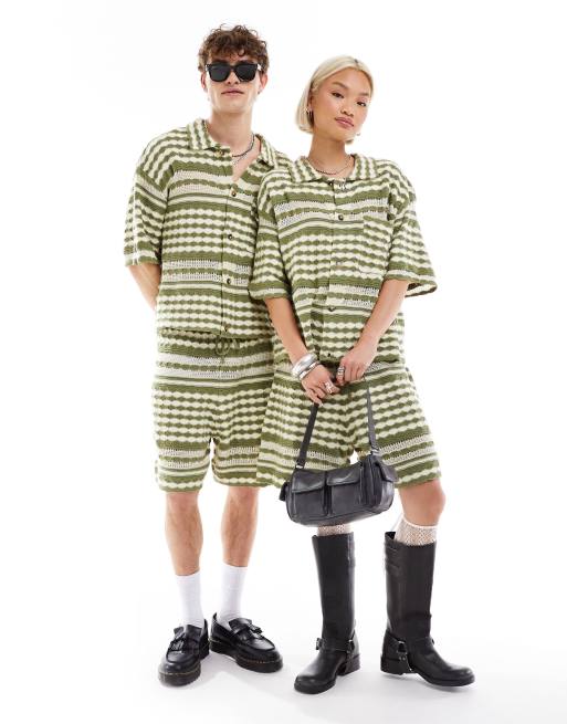 Reclaimed Vintage – Unisex-Shorts aus gestreiftem Häkelstrick