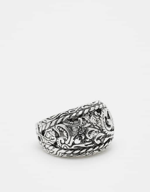 Reclaimed Vintage – Unisex – Silverfärgad ring med utskuren design