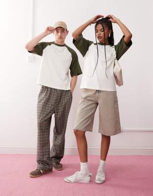 Reclaimed Vintage Unisex Slim Cropped Boxy T-shirt With Raglan Detail In White