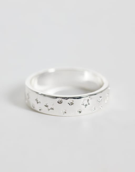 Reclaimed Vintage unisex stjärnformade hamrade ringar 2-pack i silver, 2 av 3