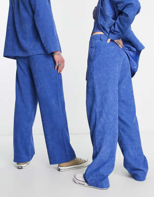 Reclaimed Vintage unisex straight leg pants in blue cord-Green