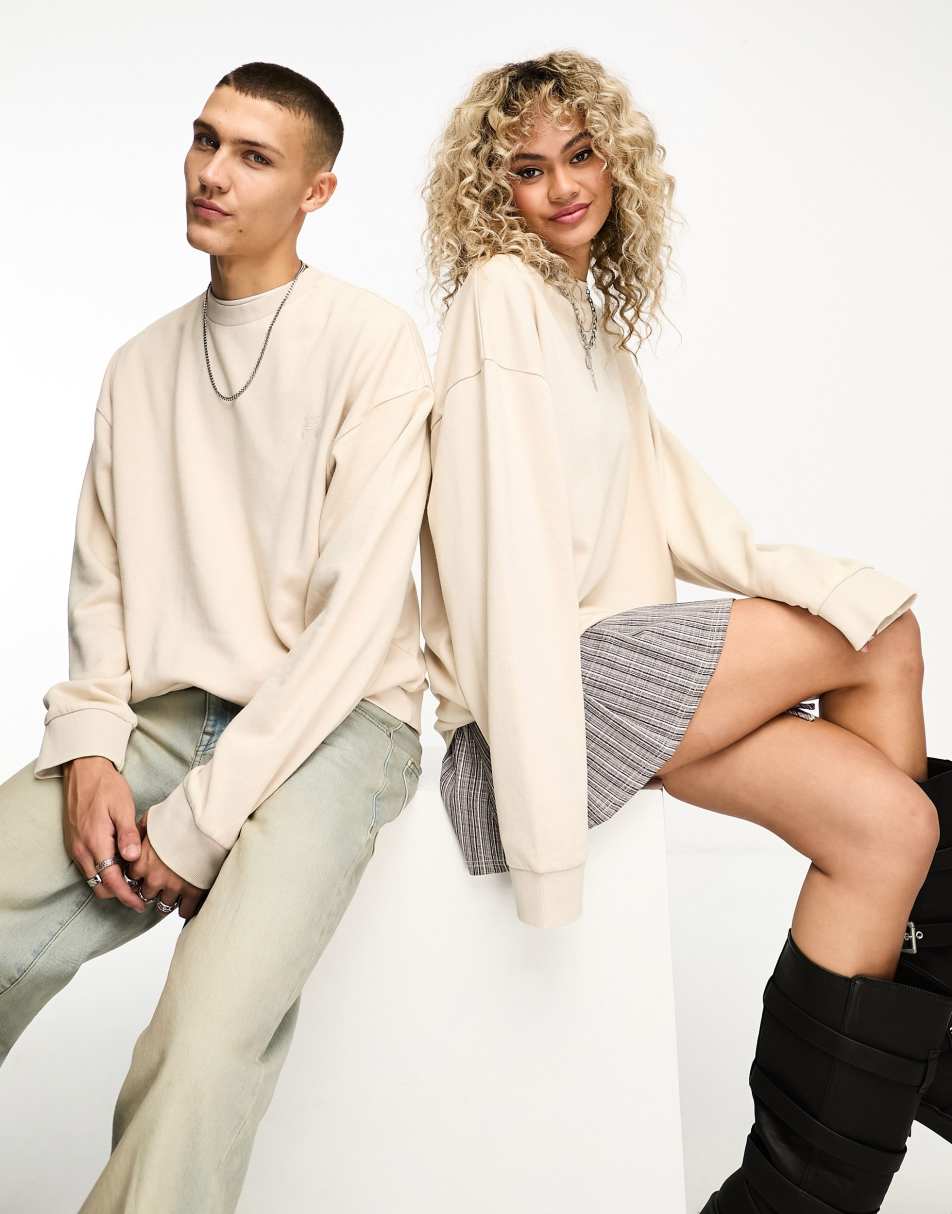 Reclaimed Vintage unisex sweat in washed stone 2