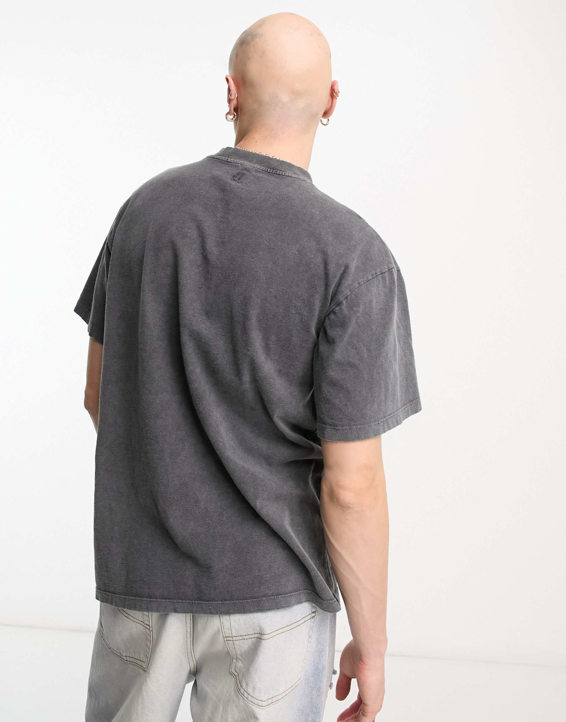 Reclaimed Vintage unisex t-shirt in washed charcoal view 4