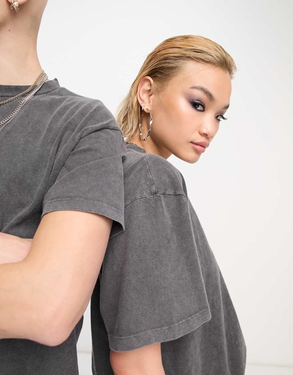 Reclaimed Vintage unisex t-shirt in washed charcoal 2