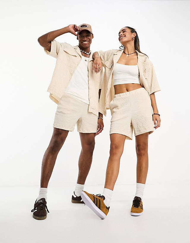 Reclaimed Vintage - unisex textured short in neutral co-ord
