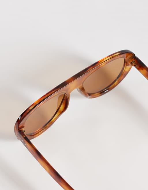 Reclaimed Vintage unisex visor aviator sunglasses with orange lens in black, 2 of 3