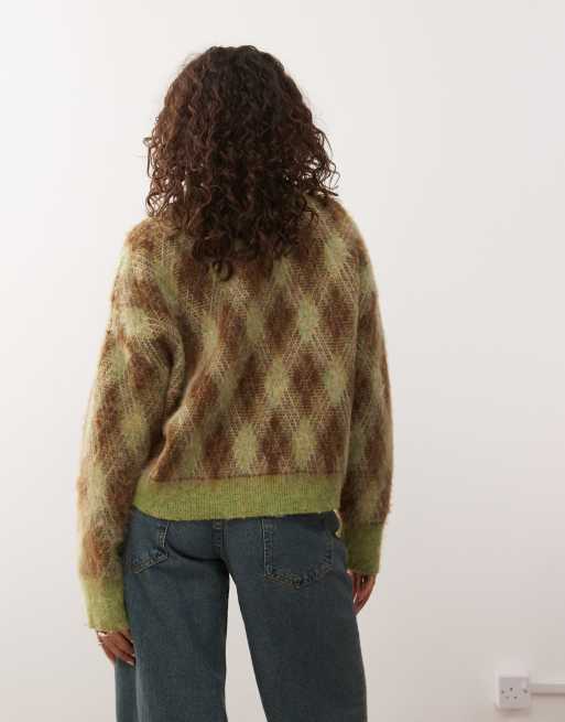 Reclaimed Vintage v-neck brushed knitted jumper in brown and green argyle pattern, 3 of 4