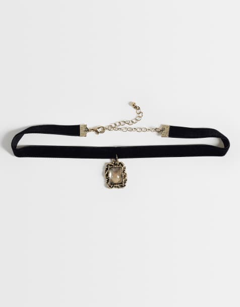 Reclaimed Vintage velvet choker necklace with charm - view 1
