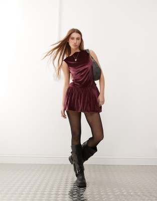 Reclaimed Vintage Velvet Puffball Mini Dress In Burgundy - Asos Mini Dress New In 28th October 2024