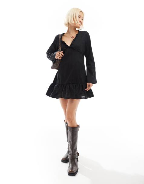 Reclaimed Vintage - Vestito grembiule corto in pizzo nero - view 1