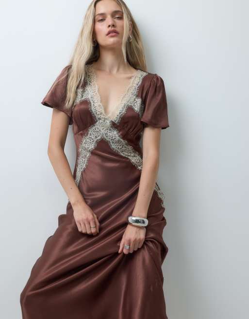 Reclaimed Vintage vestito lungo da tè in satin con bordo in pizzo marrone, 4 di 4