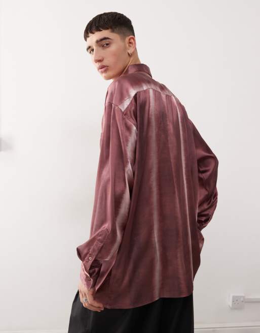 Reclaimed Vintage – Vinröd, batikmönstrad skjorta i satin och oversize, 4 av 4