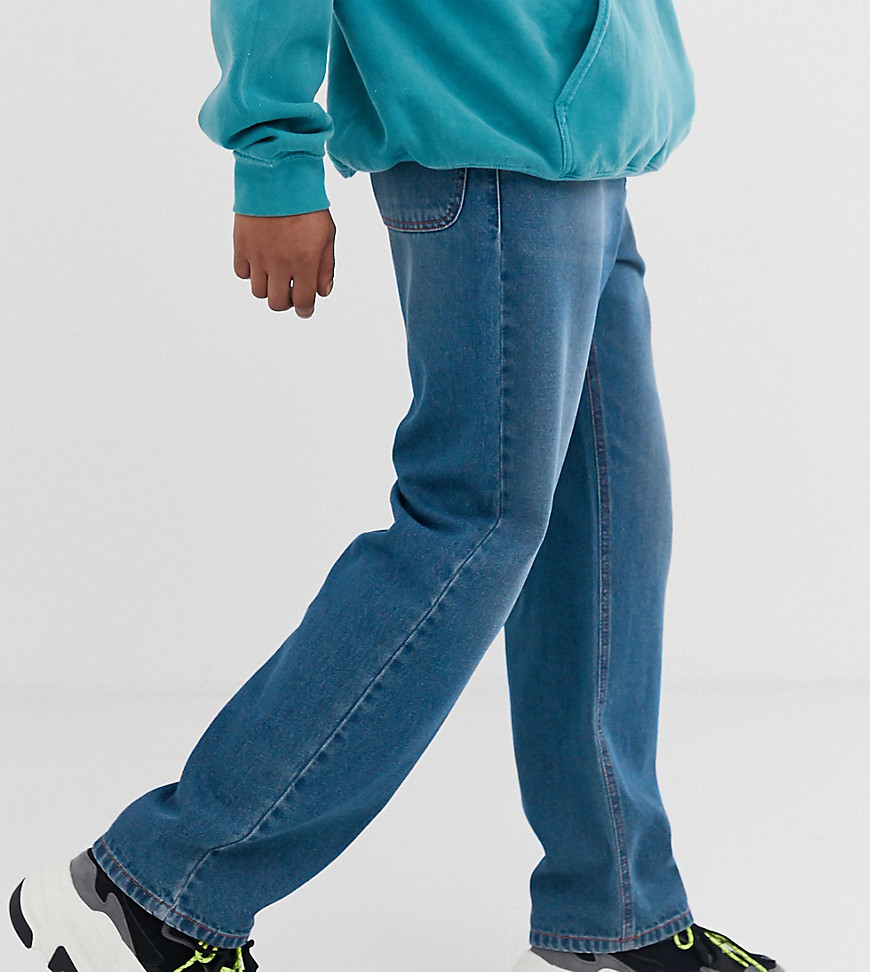 Reclaimed Vintage – Vintageinspirerade jeans i skater fit-Blå