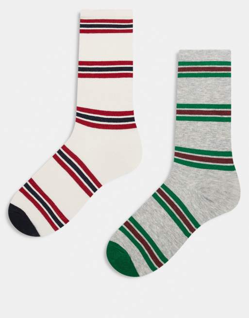 Reclaimed Vintage – Vita och grå ankelstrumpor med röda ränder och gröna ränder, 2-pack