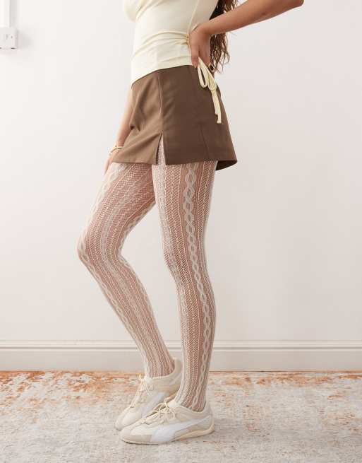 Reclaimed Vintage – Vita, pointellestickade strumpbyxor i spets