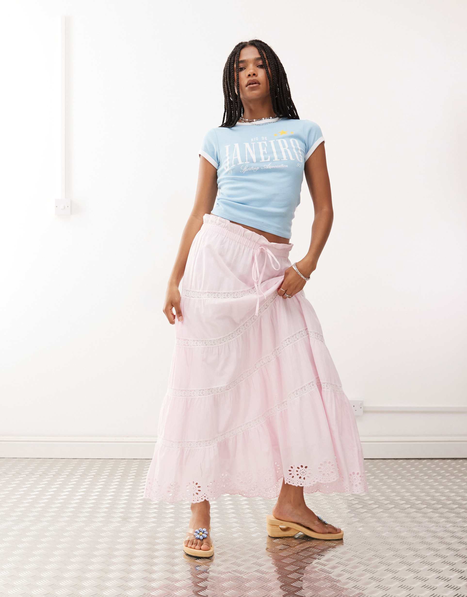 reclaimed vintage western pull on prairie skirt with lace trim in pink