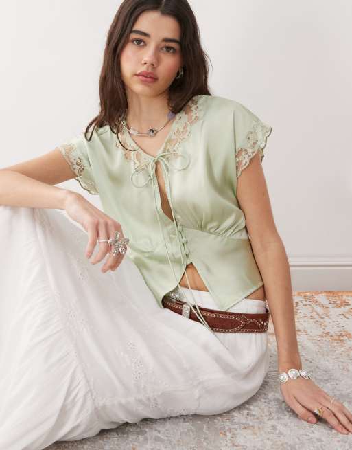 Reclaimed Vintage – Wiązany zielony top z łezką i koronkowymi wstawkami