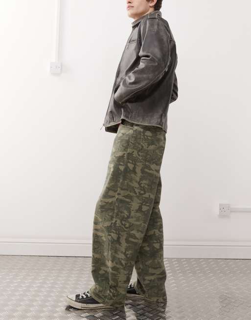 Reclaimed Vintage wide leg baggy camo print jeans, 3 of 5