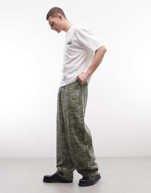 Reclaimed Vintage wide leg baggy jeans in camo print, 3 of 5