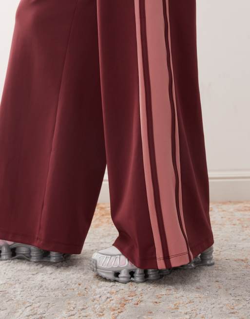 Reclaimed Vintage wide leg pull on jogger with contrast panel in burgundy and pink, 5 of 5