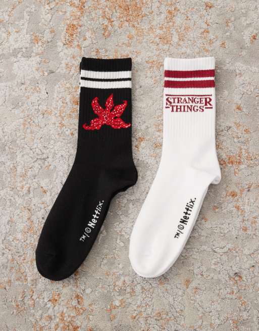 Reclaimed Vintage x Stranger Things - Confezione da 2 paia di calzini unisex bianchi e neri