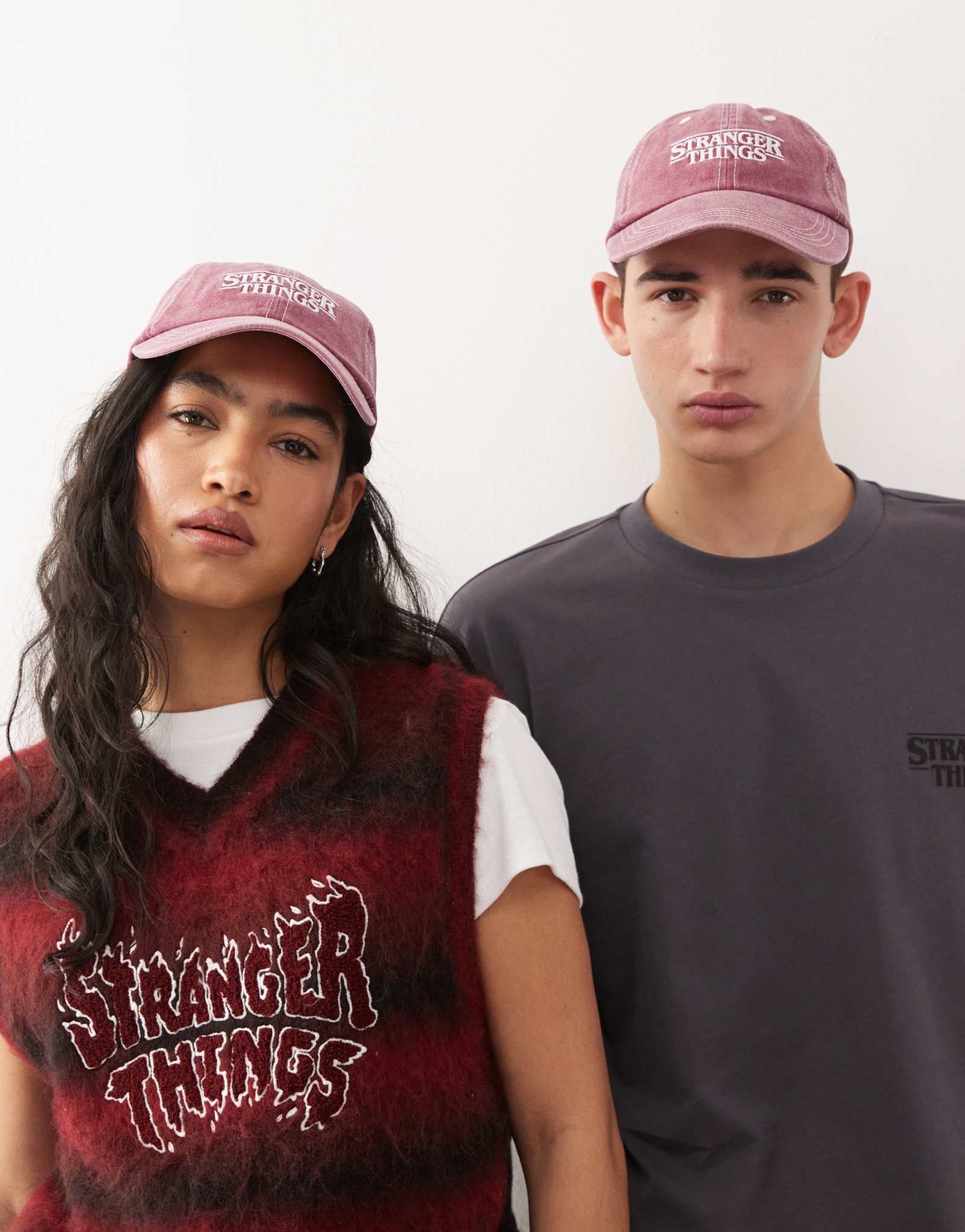 Восстановленная винтажная кепка унисекс с логотипом x Stranger Things цвета постиранный бордовый
