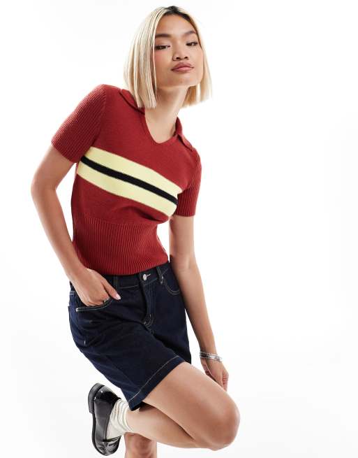 ReclaimedVIntage – Bordowy dzianinowy T-shirt z krótkimi rękawami i kontrastowym wzorem w paski