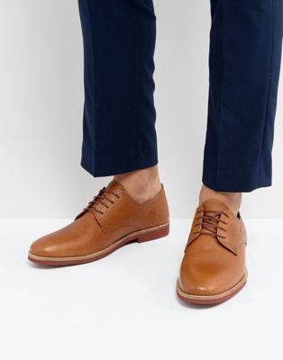 Red Tape Derby Shoes In Milled Tan 
