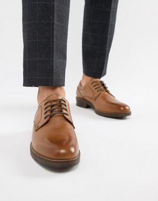 Red Tape - Elcot - Brogue schoenen met veters in bruin-Lichtbruin