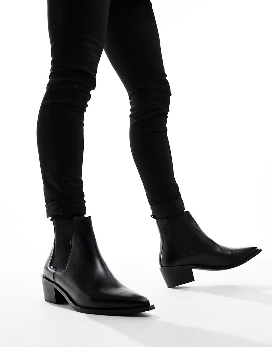 Red Tape heeled chelsea western boots in black leather