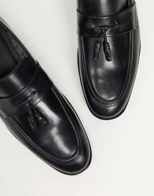 red tape leather slippers