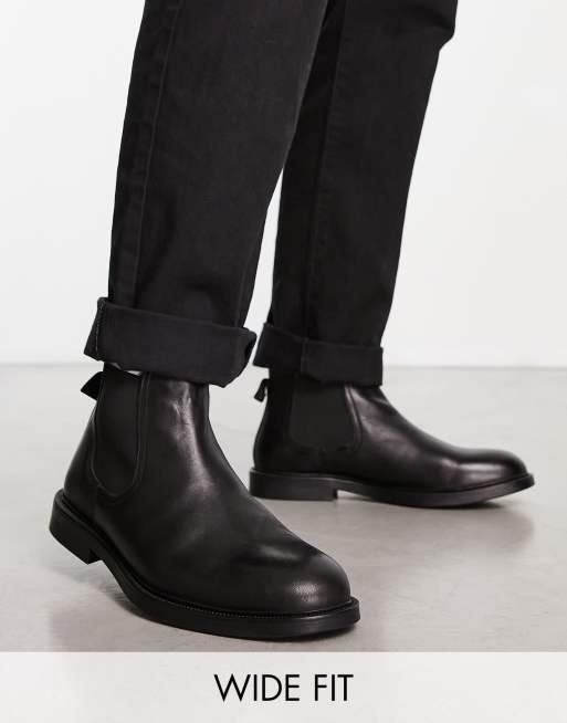 Red Tape - Minimalistische Chelsea boots met brede pasvorm in zwart leer