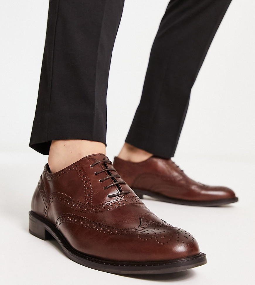 Red Tape wide fit leather brogue shoes in tan-Brown