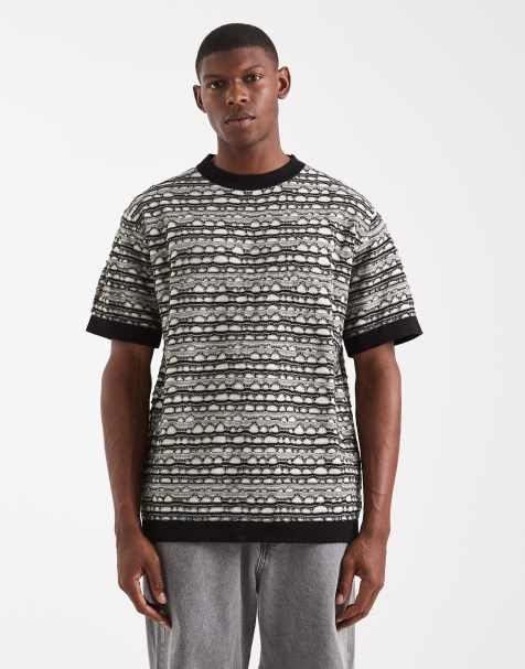 Redefined Rebel – Biały pudełkowy T-shirt oversize z dzianiny z czarną szydełkowaną narzutką - view 1