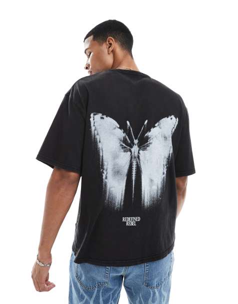 Redefined Rebel – Bleksvart t-shirt i oversize med motiv baktill - view 1