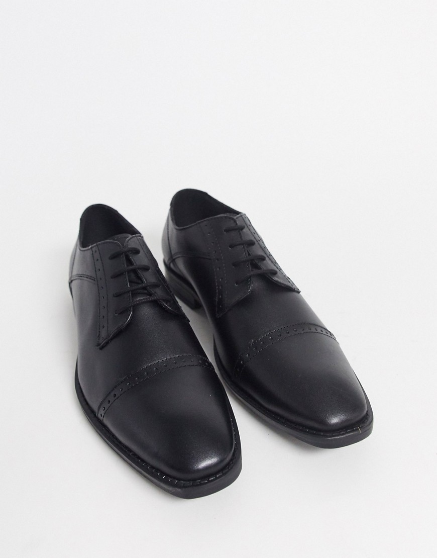 Redfoot - Leren schoenen met teenstuk in zwart