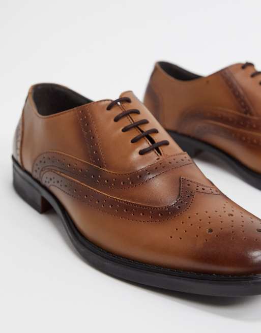 Redfoot Scarpe brogue a punta stile Oxford stringate in pelle color cuoio