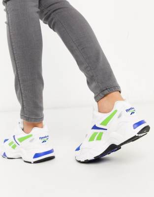 reebok aztrek trainers in white & blue