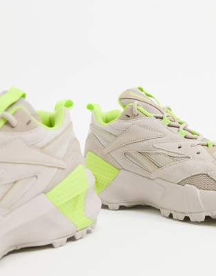 reebok aztrek beige