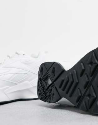 reebok aztrek all black