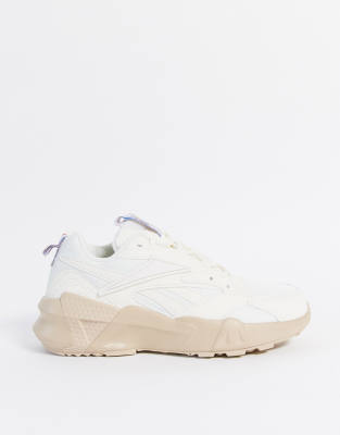 reebok aztrek double sneaker in chalk