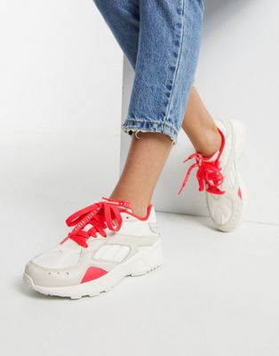 Reebok Aztrek X Gigi Hadid Sneaker-white | ModeSens