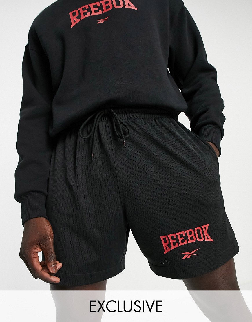 Reebok basketball shorts in black - Exclusive to ASOS
