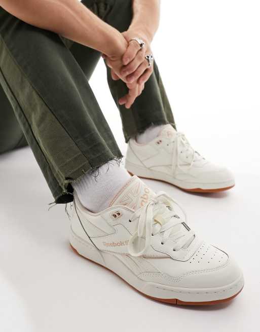 Reebok BB 4000 II sneakers in chalk and pink with gum sole