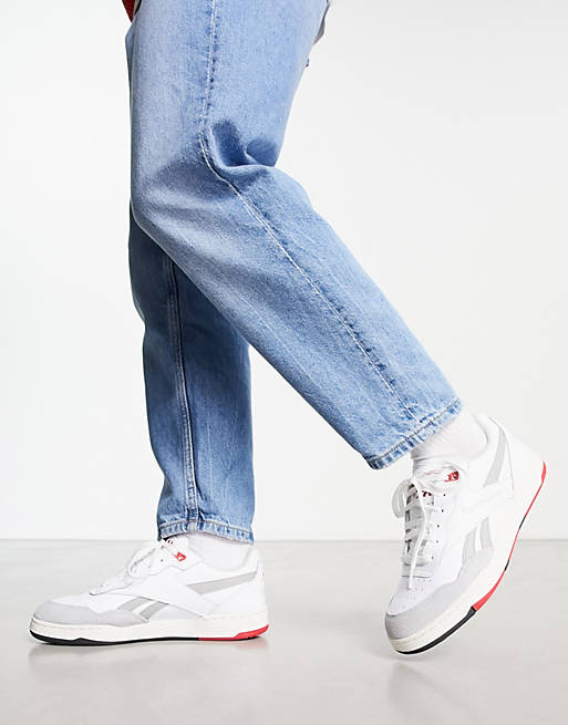 Reebok BB 4000 II sneakers in white and red