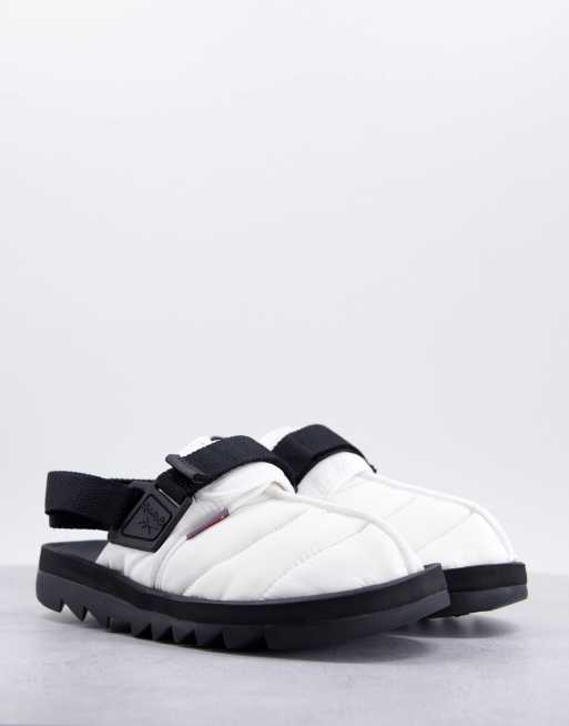 Reebok deals beatnik sandal