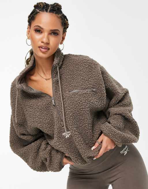 Reebok – Brungrå fleece med dragkedja i halsen, endast hos ASOS, 4 av 4